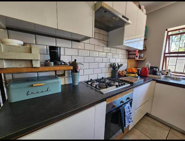 3 BEDROOM HOUSE FOR SALE IN GEORGE SOUTH